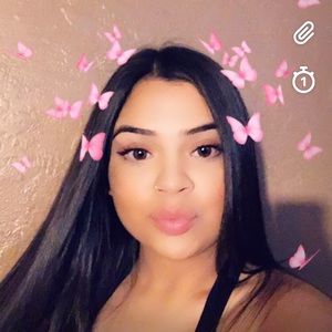 Meet your Posher, Kaela